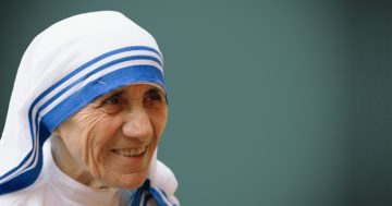 Un mosaico per ricordare la visita della beata Teresa di Calcutta