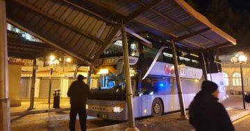 Bus contro pensilina, caos in Piazzale Forgione